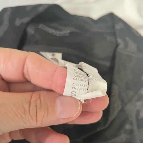 Fabletics On The Go Camo High Waist Leggings - Picture 6 of 11